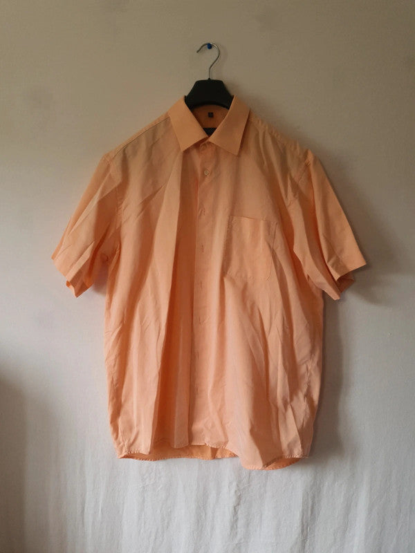 Chemise courte d'été