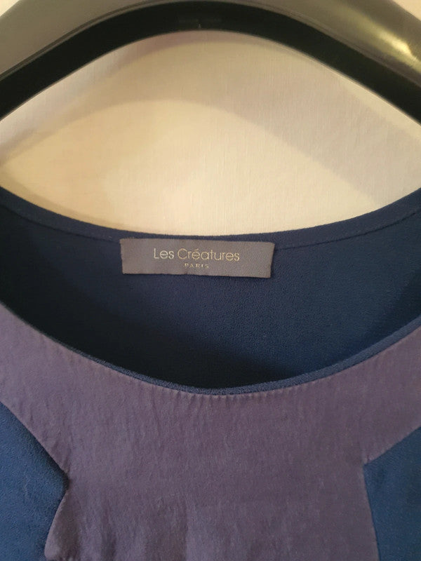 Petite robe bleu marine avec ceinture pailleté