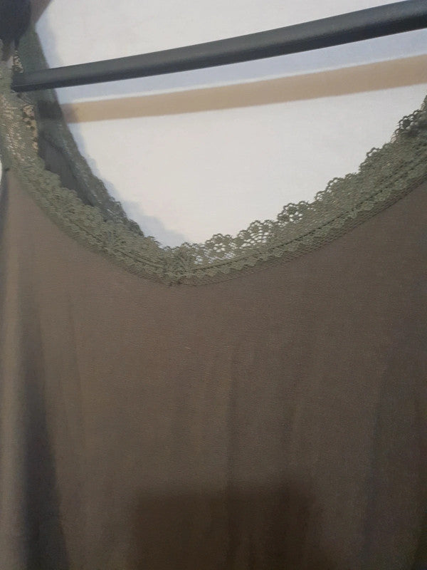 Débardeur avec dentelle