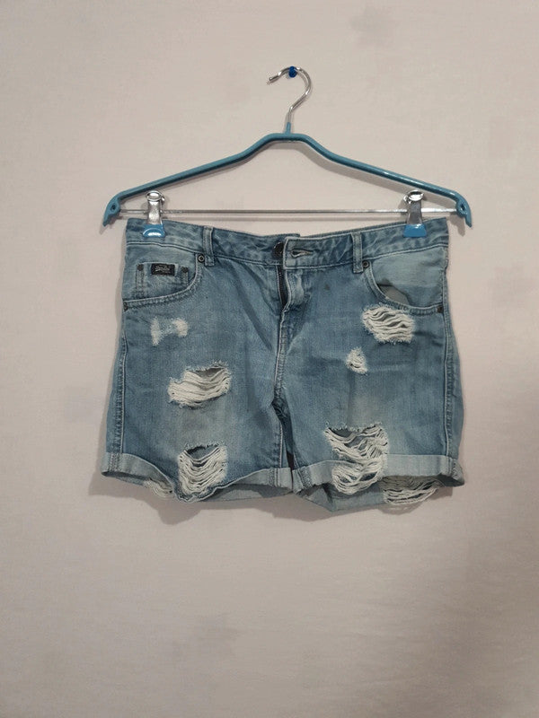 Mini short déchiré
