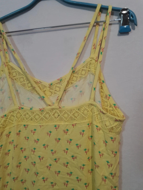 Robed'été jaune et fleurie