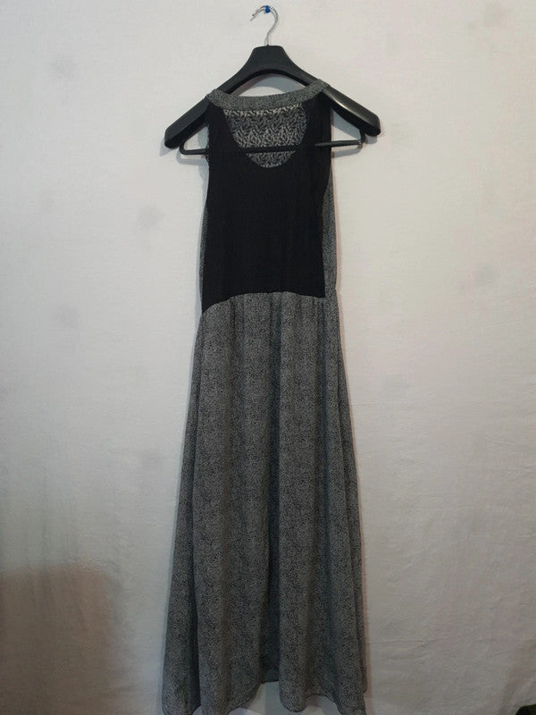 Robe longue avec dentelle