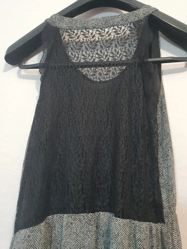 Robe longue avec dentelle