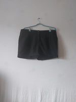 Short noir femme