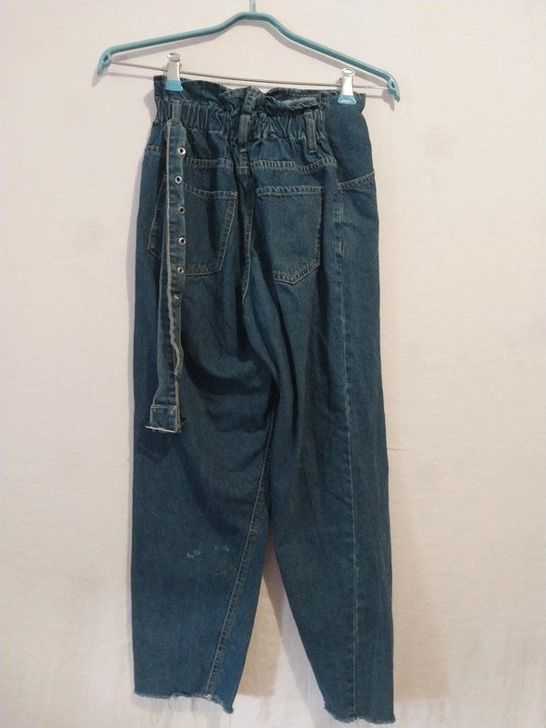 Jean large avec ceinture