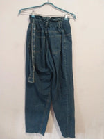 Jean large avec ceinture