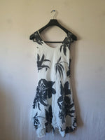 Belle robe d'été noir et blanche