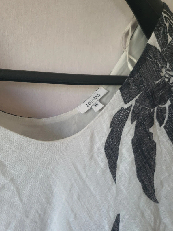 Belle robe d'été noir et blanche