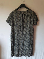 Robe courte avec motifs