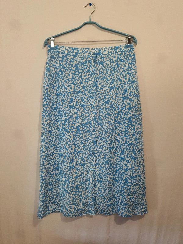 Jupe longue bleue et blanche