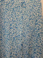 Jupe longue bleue et blanche