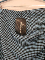 Jupe courte bleue et noir