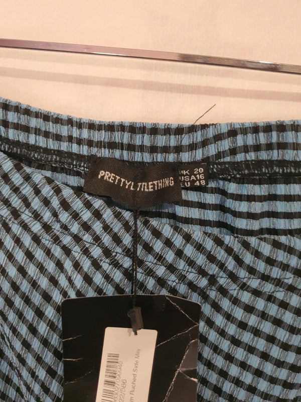 Jupe courte bleue et noir