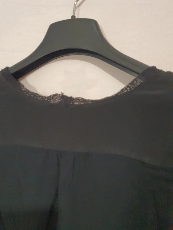 Magnifique robe noir d'été