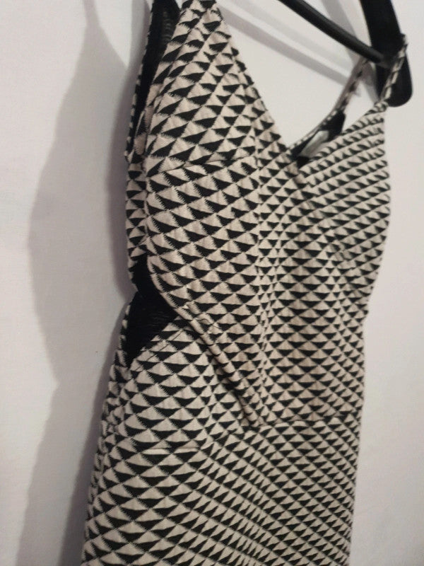 Magnifique robe d'été noire et blanche