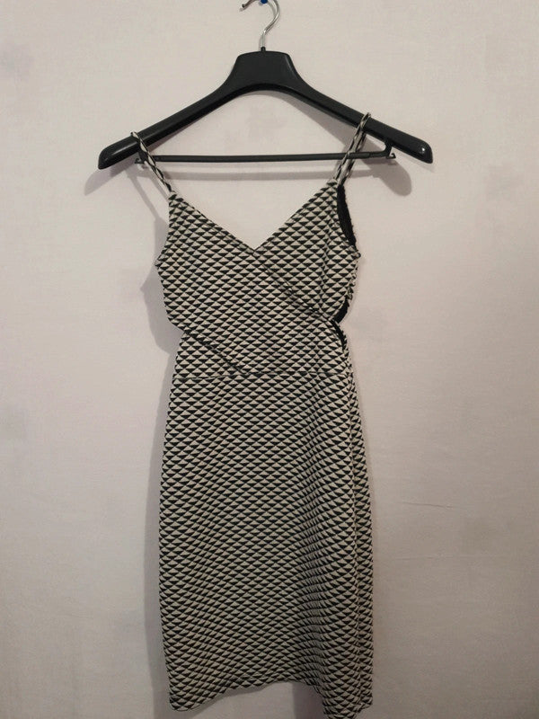 Magnifique robe d'été noire et blanche