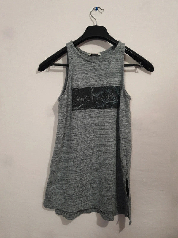 Belle robe grise d'été