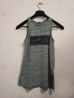 Belle robe grise d'été