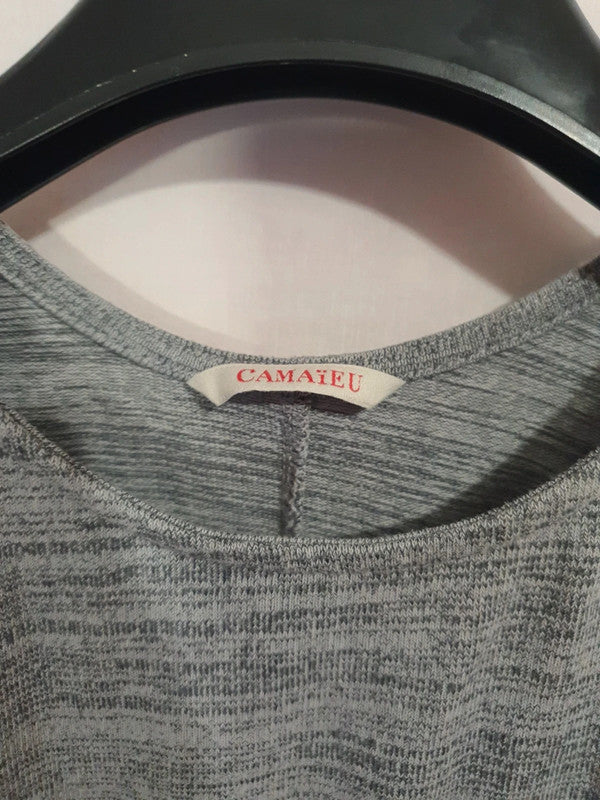 Belle robe grise d'été