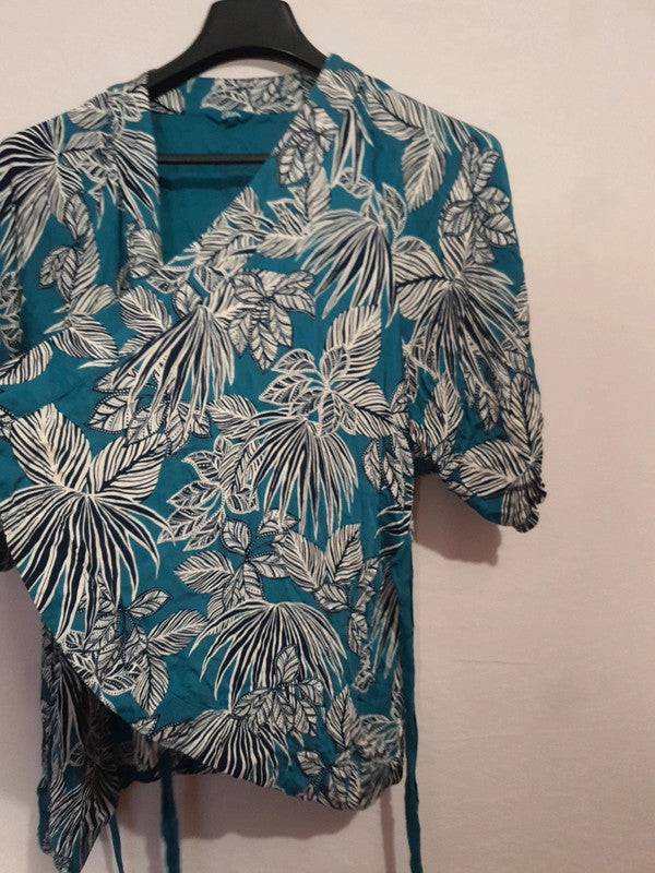 Haut de plage avec ficelle