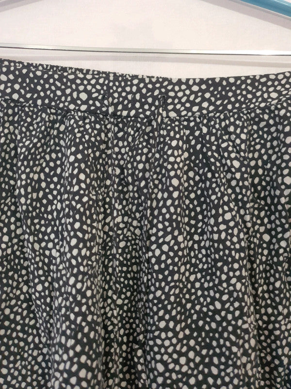 Mini jupe noir à point blanc