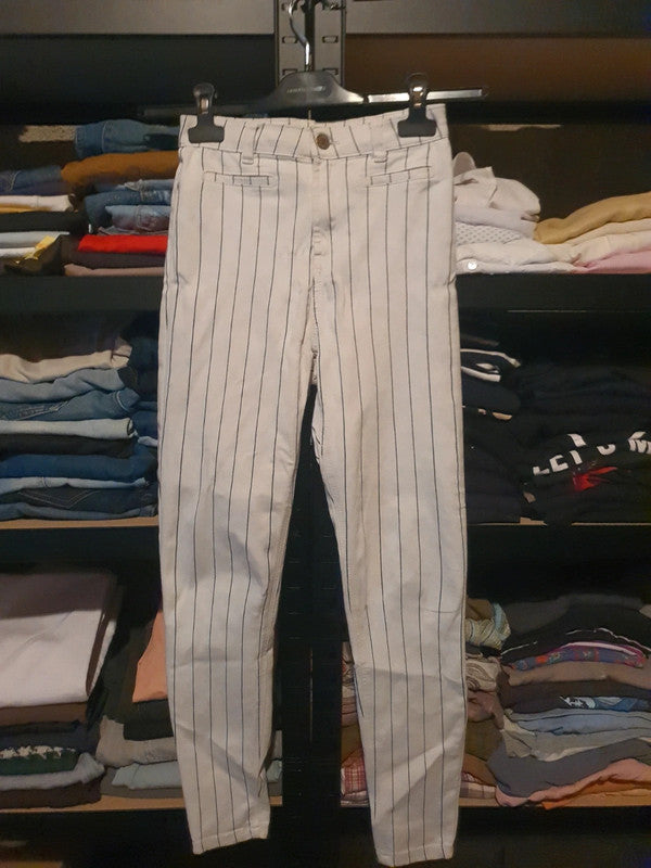 Pantalon Bershka blanc rayé