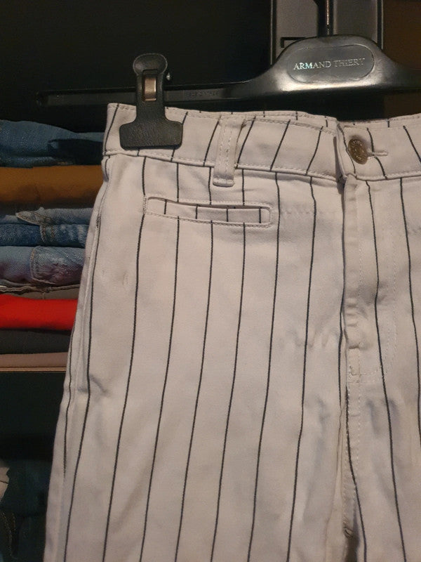 Pantalon Bershka blanc rayé