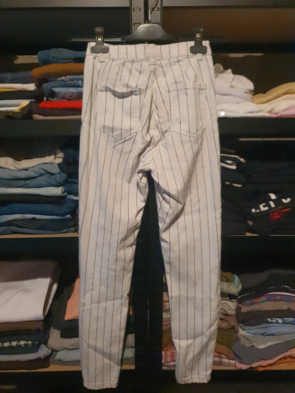 Pantalon Bershka blanc rayé