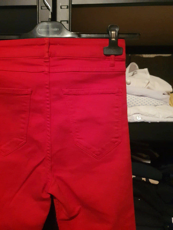 Jeans rouge et noir Zara