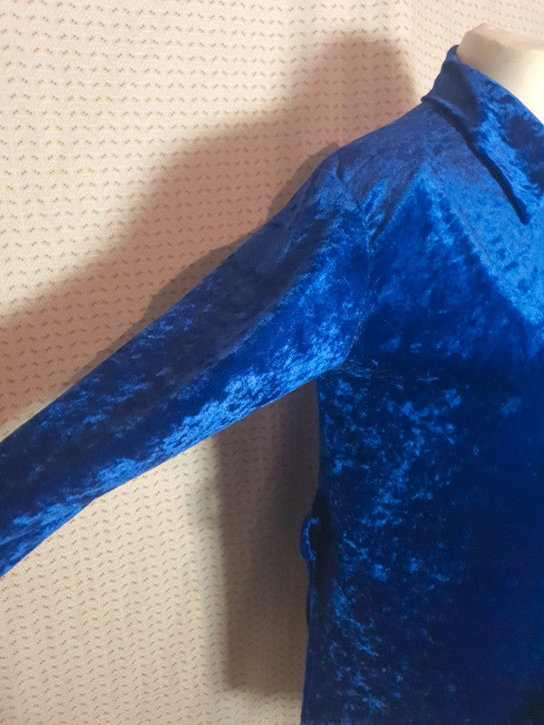 Chemise bleu brillant