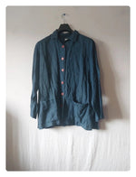 Chemise manche longue.