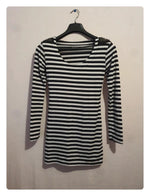 Petite robe à manches longues