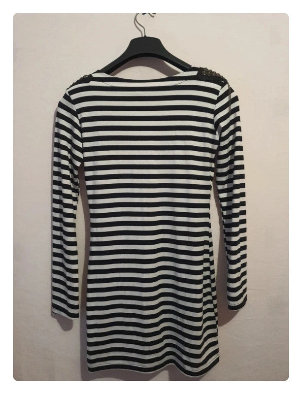 Petite robe à manches longues