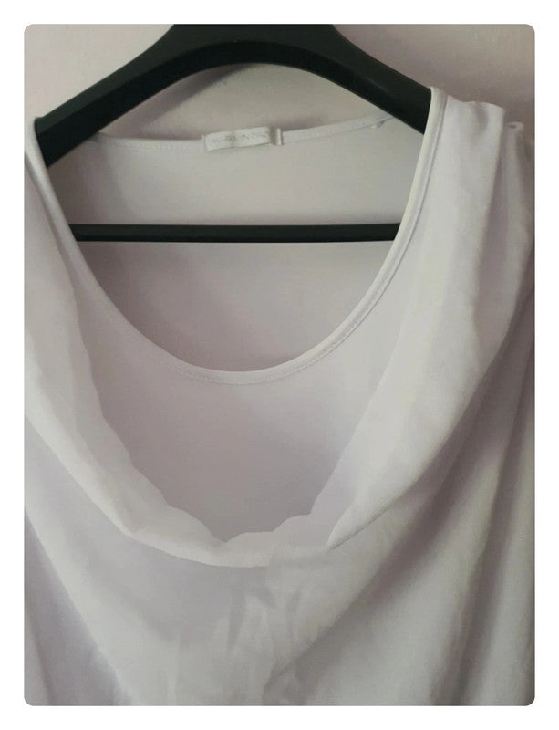 Blouse blanche avec manches réglable
