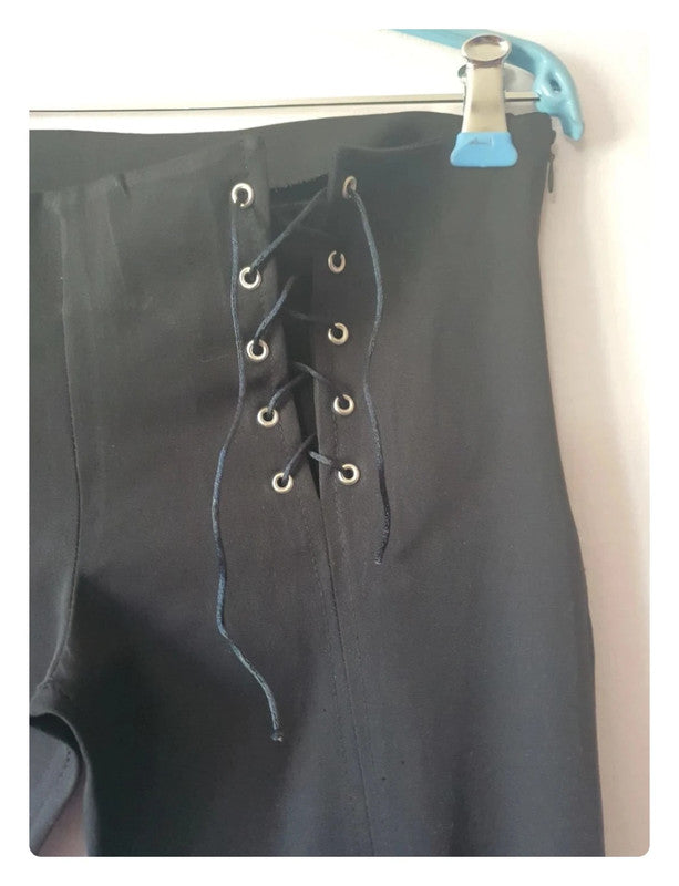 Pantalon noir avec ficelle
