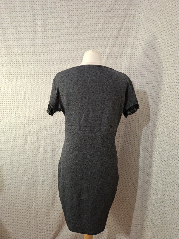 Robe grise Mademoiselle-Élégance Taille M