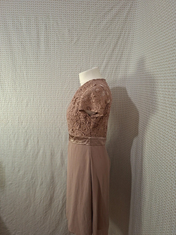Robe beige Mademoiselle-Élégance Taille M
