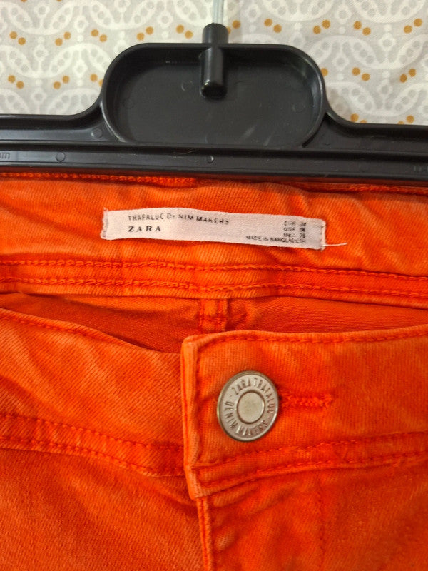 Jeans orange Zara Taille M