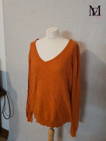 Pull orange 27 Quai de seine taille 40