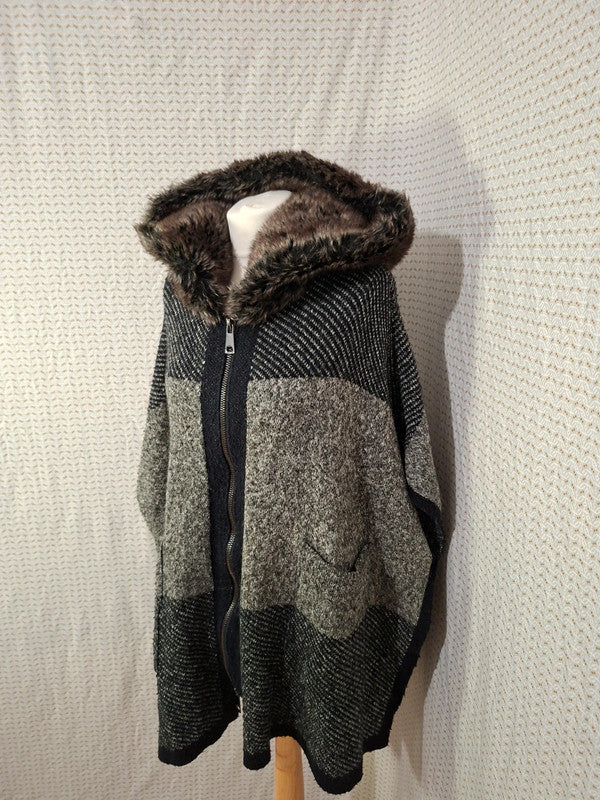 Poncho noir et gris Zara - Taille S - 36