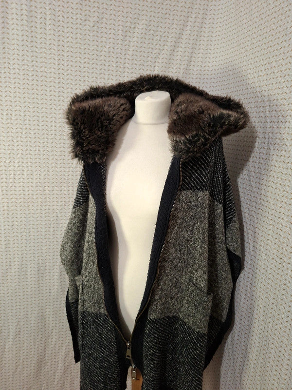 Poncho noir et gris Zara - Taille S - 36