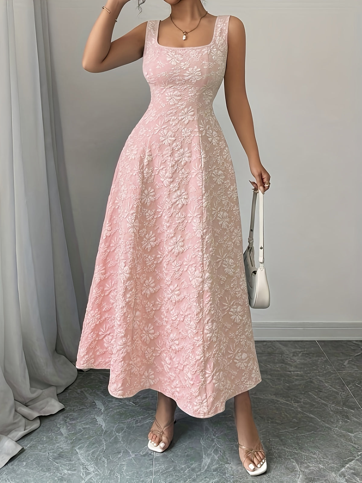 Robe grande taille élégante en jacquard floral