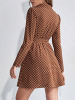 Robe marron élégante à pois ceinturée #collection MONACO 2025
