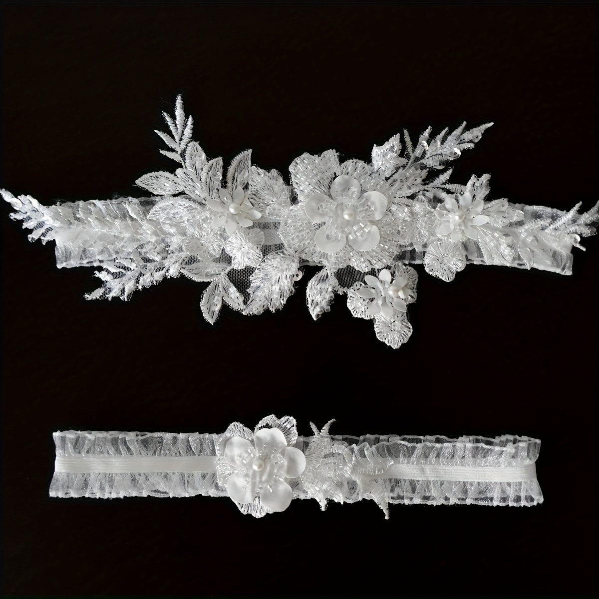 Ensemble de 2 jarretières en dentelle blanche avec broderie florale