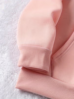 Sweat à capuche imprimé anime avec poche kangourou pour femme