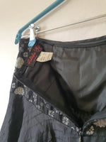 Jupe noir fleurie