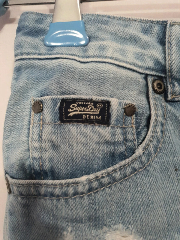 Mini short déchiré