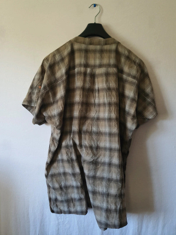Robe à carreaux