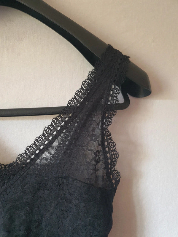 Débardeur à dentelle noire
