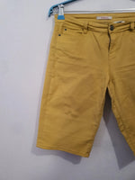 Short jaune moutarde